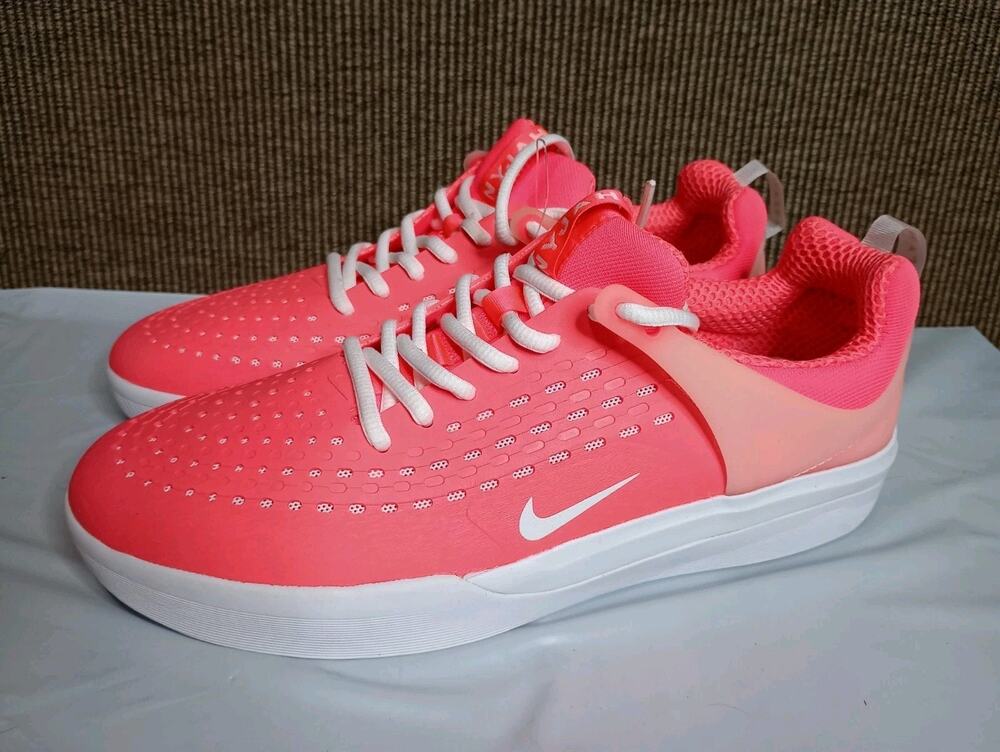 Nike SB Zoom Nyjah 3 Skate Shoes DV7896 600 Hot Punch Size 8.5